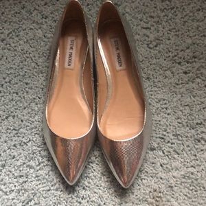 Steve Madden Metallic Silver Pointy Toe Flats